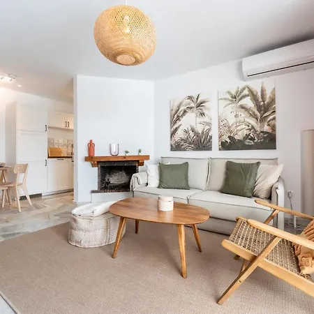 Casa Medellin Beachfront Oasis With Pool Apartment *