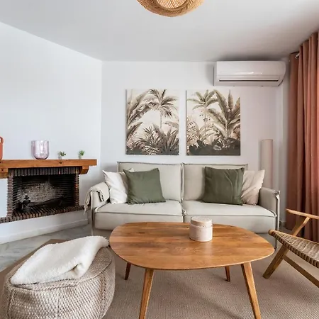 Casa Medellin Beachfront Oasis With Pool Apartment *