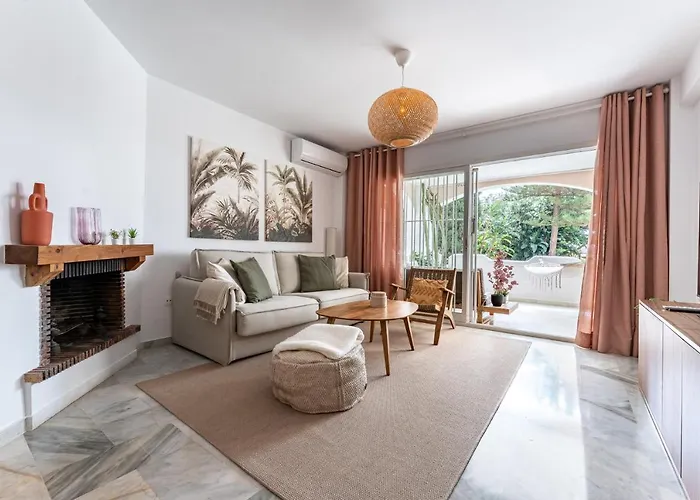 Casa Medellin Beachfront Oasis With Pool Benalmádena